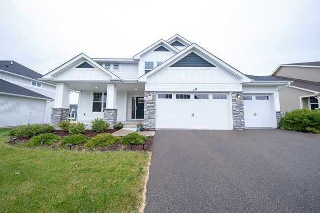 Primary Photo - 18362 Greenstone Way