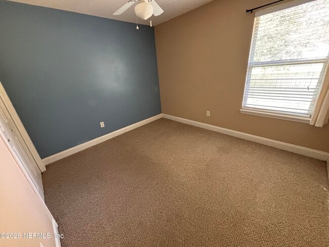 Building Photo - 14160 Fish Eagle Dr W