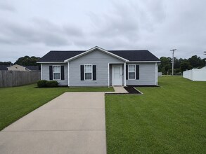Building Photo - 110 Stallings Ct