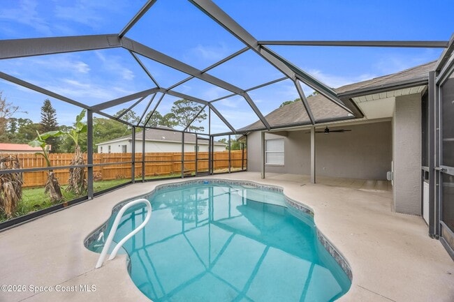 Building Photo - 5695 Graham St