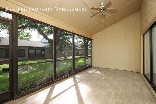 Building Photo - 301 Dryberry Way