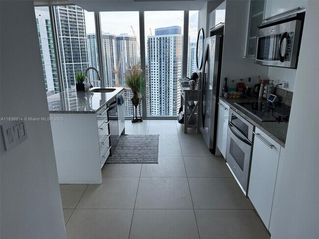 Building Photo - 888 Biscayne Blvd