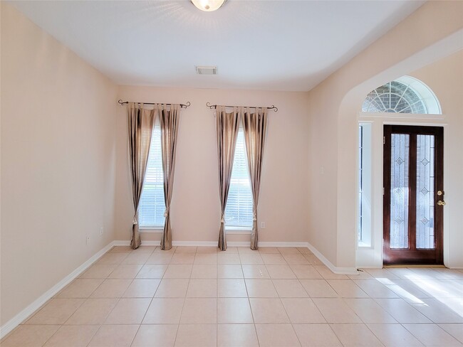 Building Photo - 3011 Taylorcrest Dr