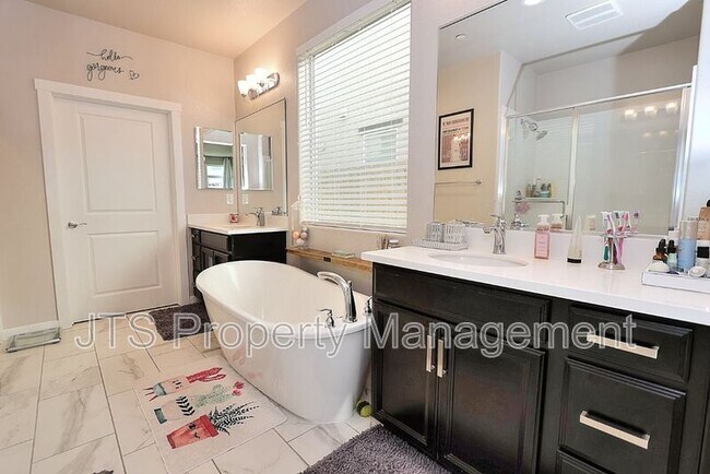 Building Photo - 12158 Byrony Ct