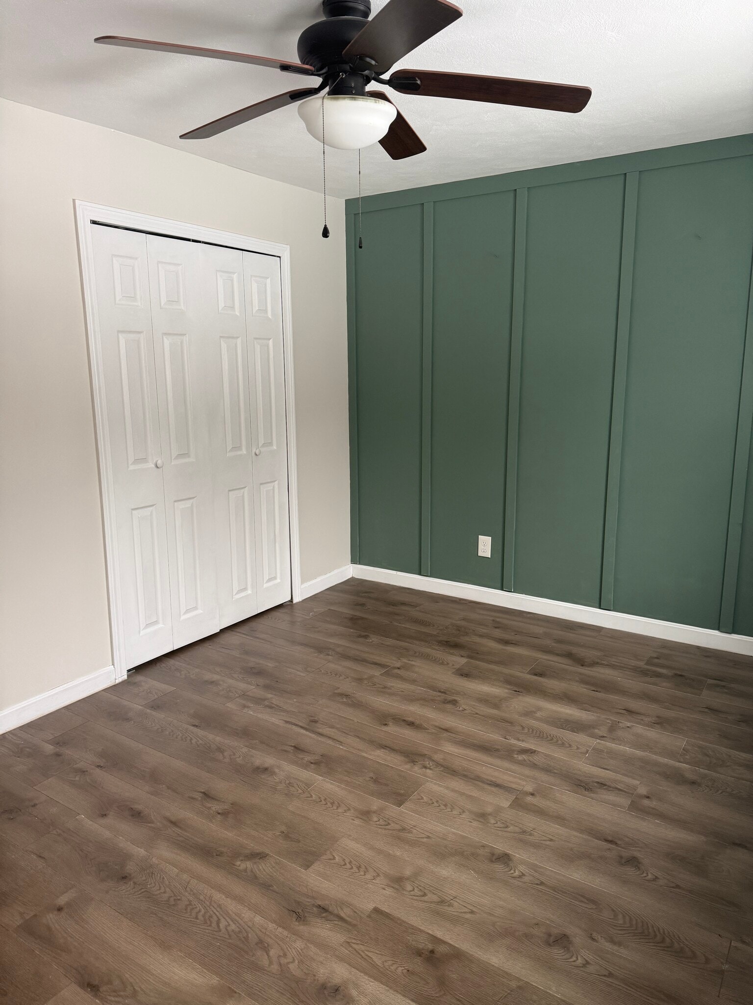 Second Bedroom - 567 Thacher St