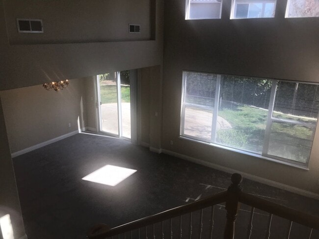 Building Photo - 4 Bed | 3 Bath | 2658 SF |Two Story | 3 car garage home | Tenant pays $200 for WS&G