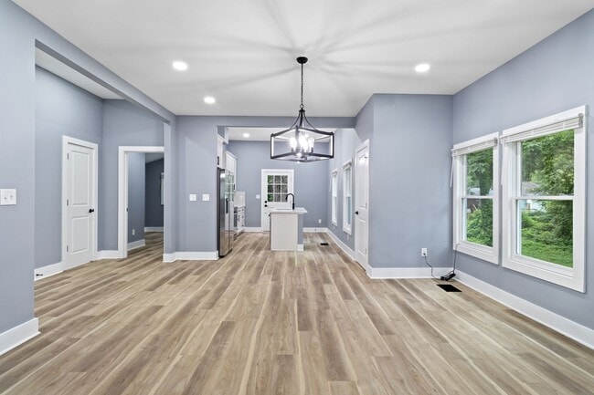 Building Photo - Stunning Fully Renovated Home in the Heart of Historic Oakland City