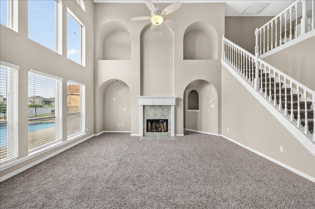 Building Photo - 7414 Lake Micala Dr