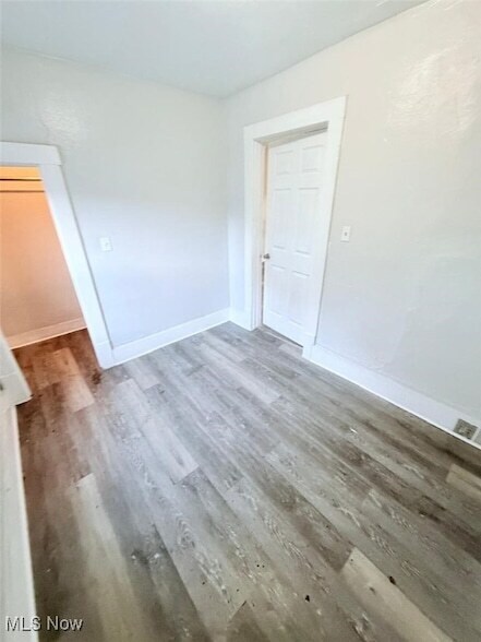 Building Photo - 3119 W 68th St