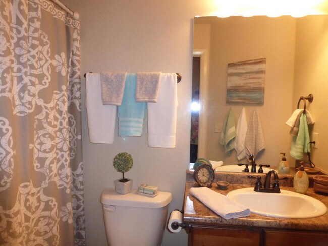 Bathroom #2 - 370 1425 N St