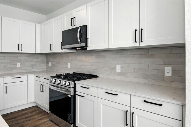 Building Photo - Elevated Living in Sundera at River Ranch | 4 Weeks Free