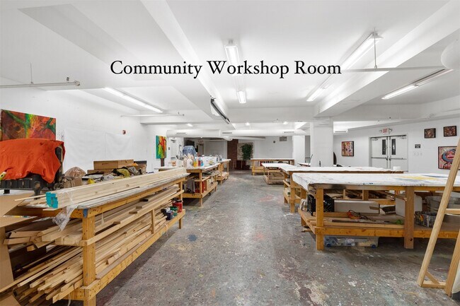 Building Photo - 915 Olive St