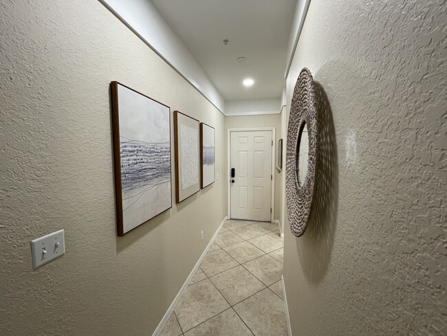 Entry Hallway - 3235 Cypress Glen Way