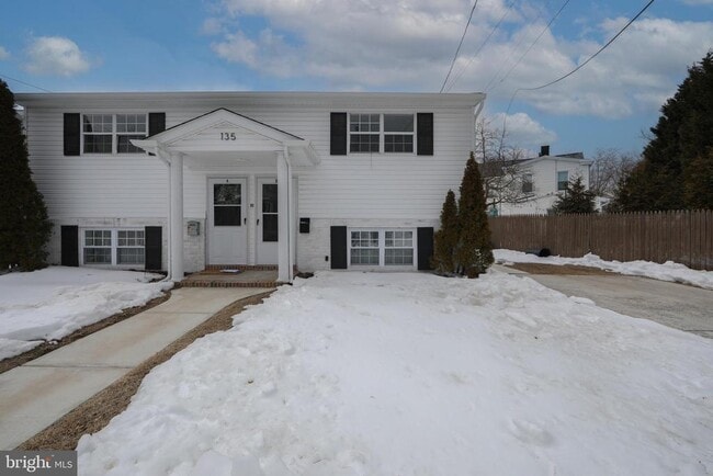 Building Photo - 135 Washington Ave