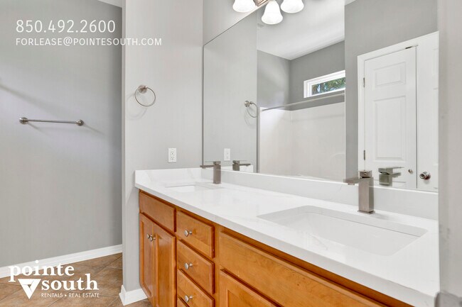 Building Photo - 2147 Henrietta Fulford Pl