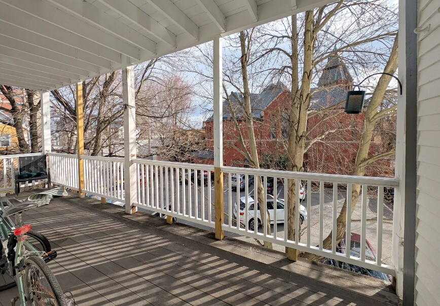 Building Photo - 14 Sanborn Ave