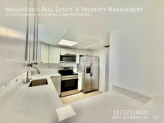 Building Photo - 8801 Bay Pointe Dr