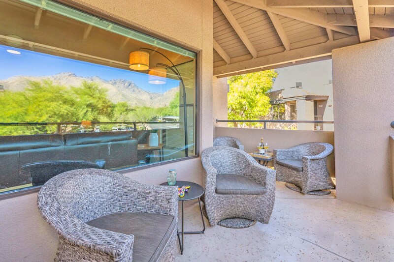 Building Photo - 5855 N Kolb Rd