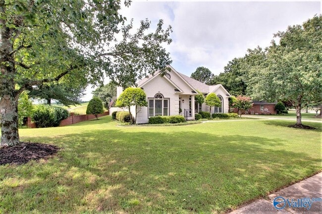 Building Photo - 2772 Deford Mill Rd SE