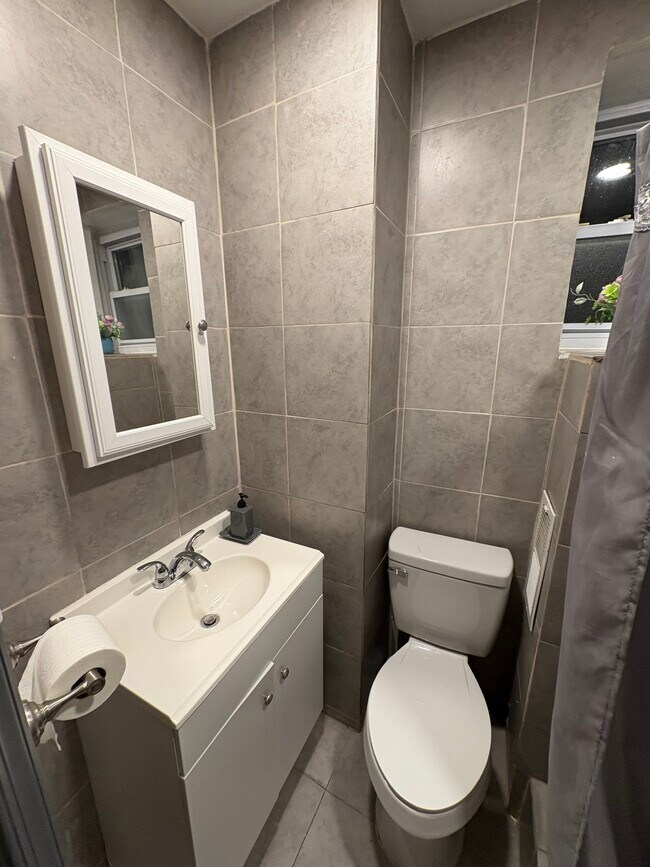 Building Photo - 3656 Jasper St