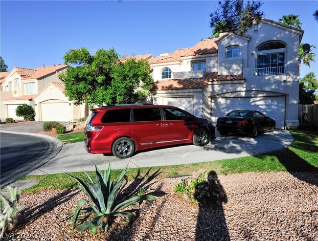 Building Photo - 5432 Royal Vista Ln