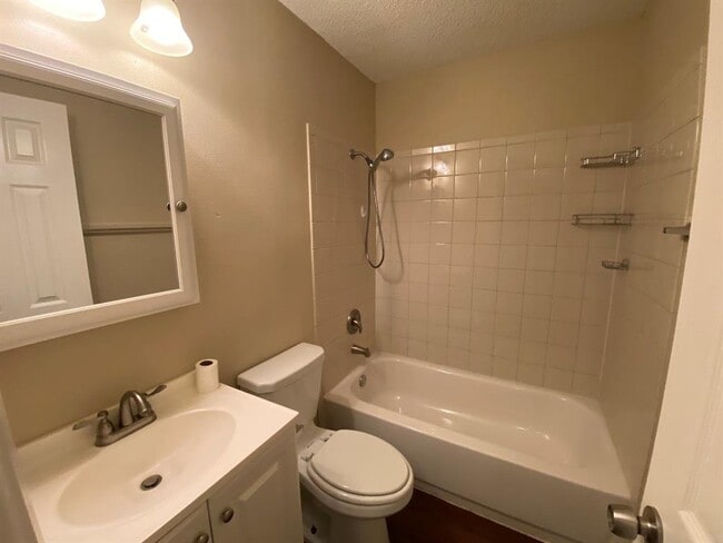 Building Photo - 4903 Merritt Dr