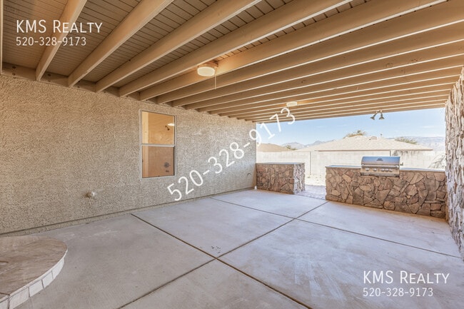 Building Photo - 9945 E Star Vista Dr