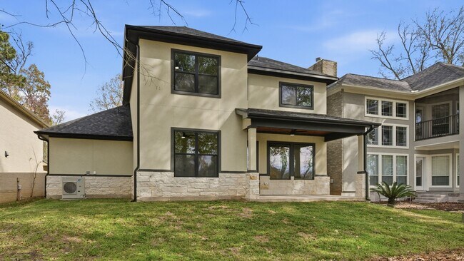 Building Photo - 3515 Country Club Blvd