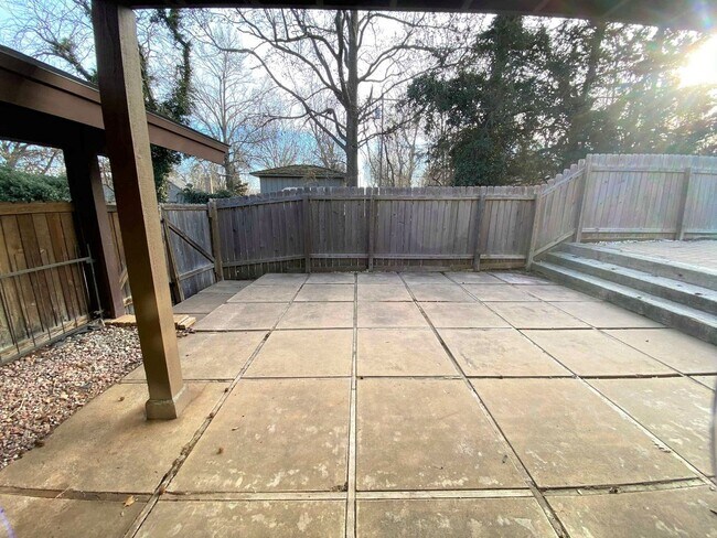 Building Photo - Two Story with In-ground Pool!