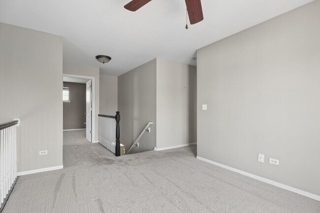 Building Photo - 384 Otto Dr