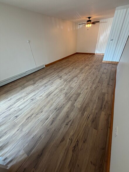 Building Photo - 849 Miller Ln