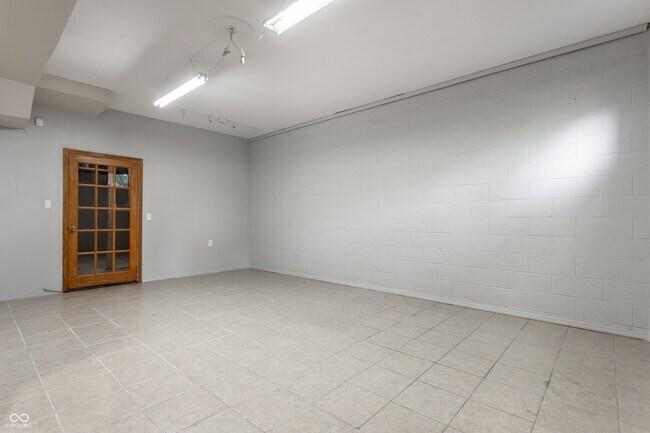 Building Photo - 1509 N New Jersey St