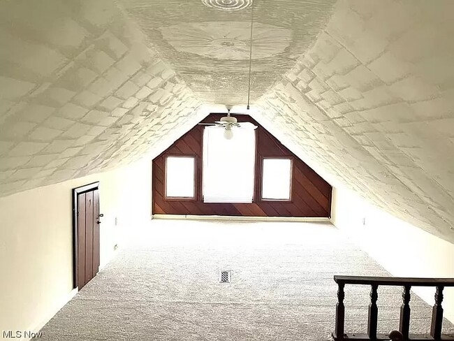 Building Photo - 903 Clay St