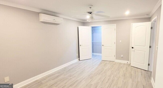 Building Photo - 3595 Greenside Ct