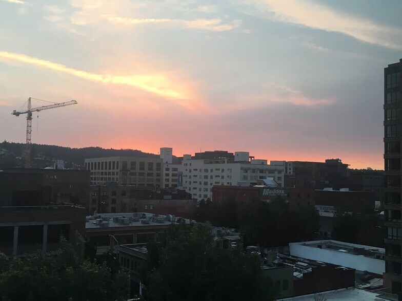 Building Photo - 420 NW 11th Ave