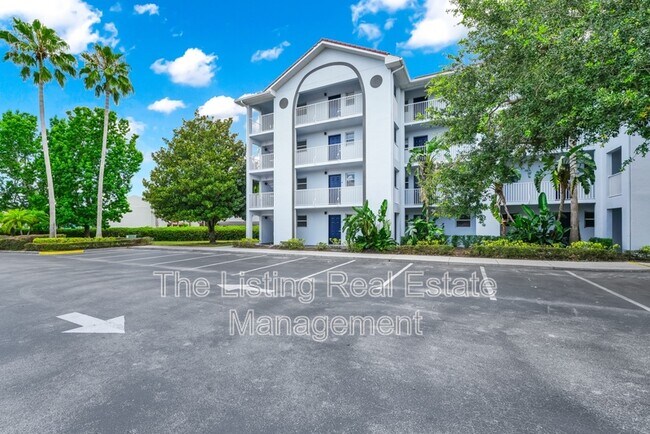 Building Photo - 2954 Sadina St