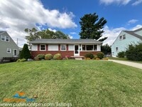 Building Photo - 1832 Ridgewick Rd