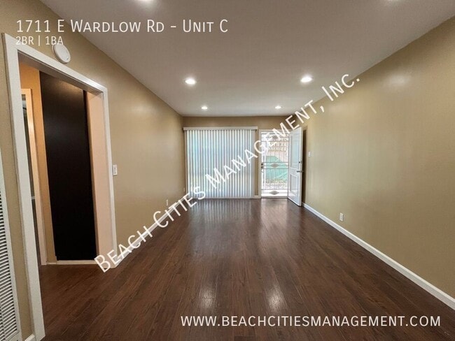 Building Photo - 1711 E Wardlow Rd