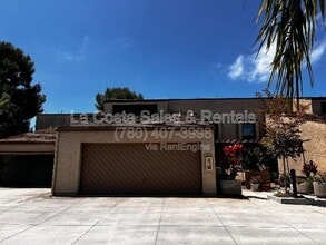 Building Photo - 2204 Plaza De Las Flores Plz