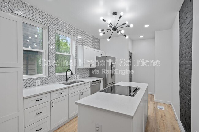 Building Photo - 433 Dorchester Ave