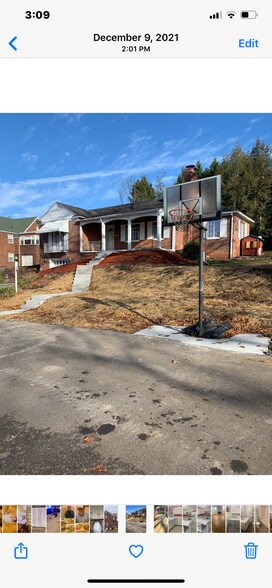 Building Photo - 812 Breezemont Dr