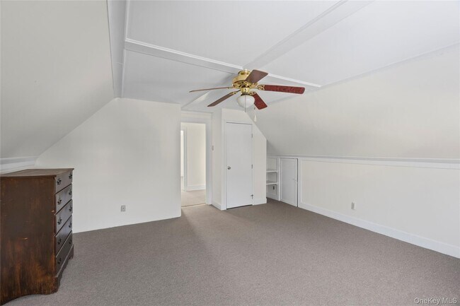 Building Photo - 39 Stewart St