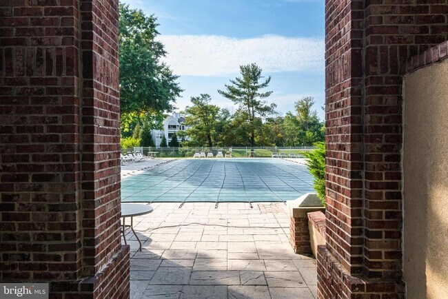 Building Photo - 103 Claridge Ct