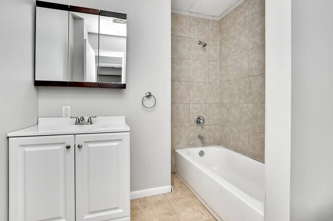 Floorplan - 1305 S 32nd Street