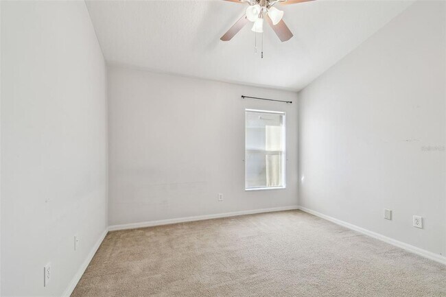 Building Photo - 15807 Leatherleaf Ln