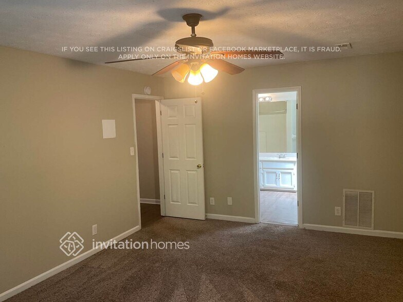 Building Photo - 110 Woodsong Dr