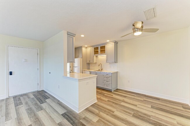 Building Photo - 616 Guild Dr