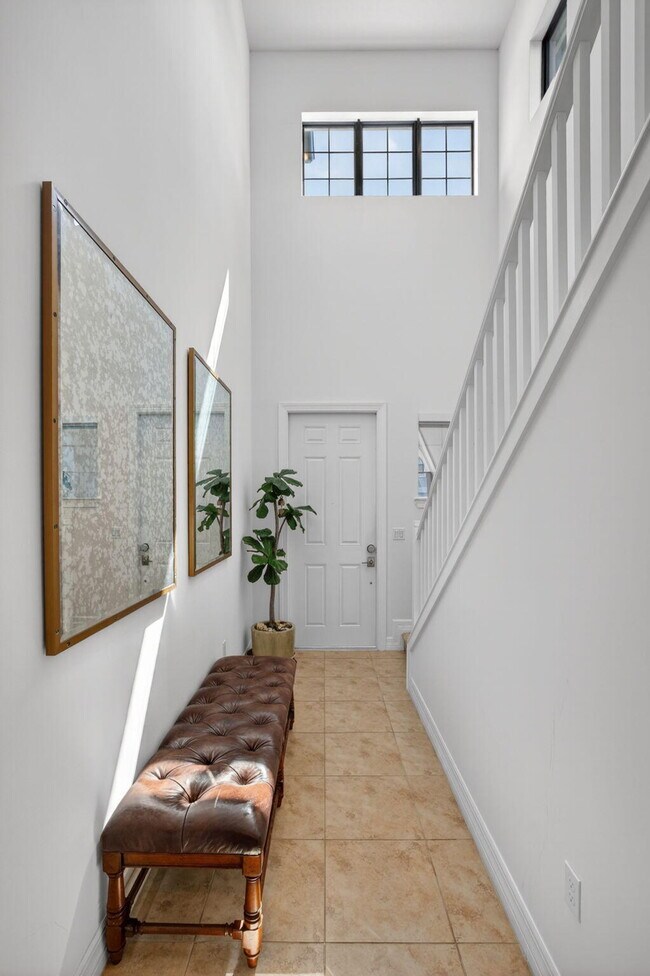 Building Photo - 4651 Pinehurst Trl E