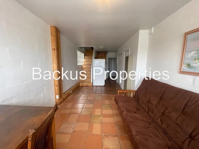 Building Photo - Wonderful furnished loft in upper Seaside