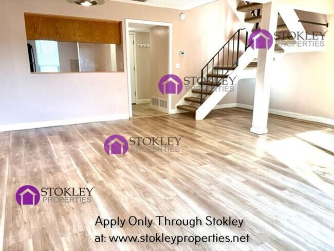 Building Photo - 1354 Tree Garden Pl